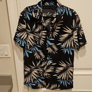 Like New Men's Short Sleeve Button Down‎ Tropical Black, Blue & Tan Shirt